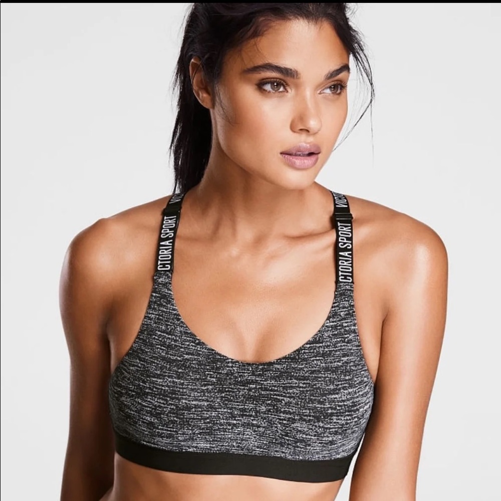 VS INCREDIBLE LIGHTWEIGHT SPORTS BRA NWTS